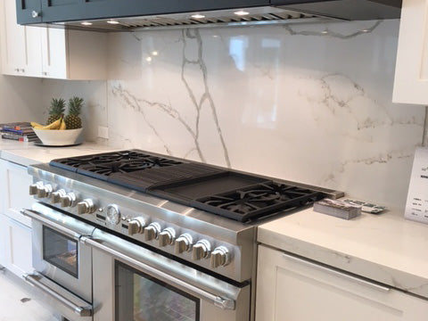 大理石調タイルで叶える映画のようなアメリカンハウス