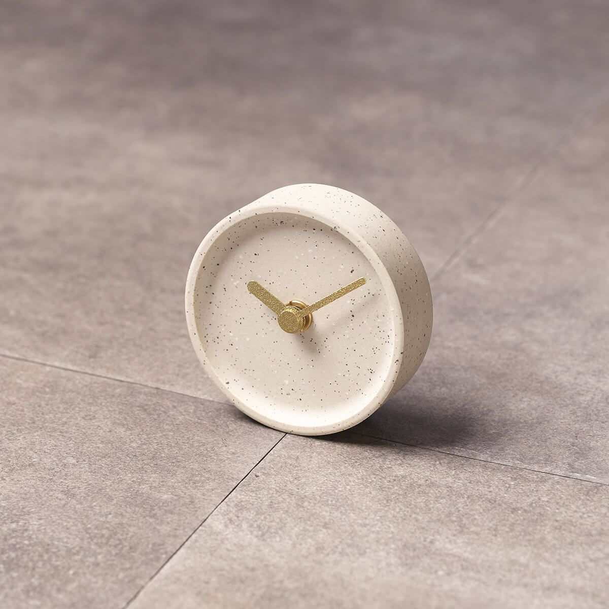 colon: antique  colon: antique-11 きなり