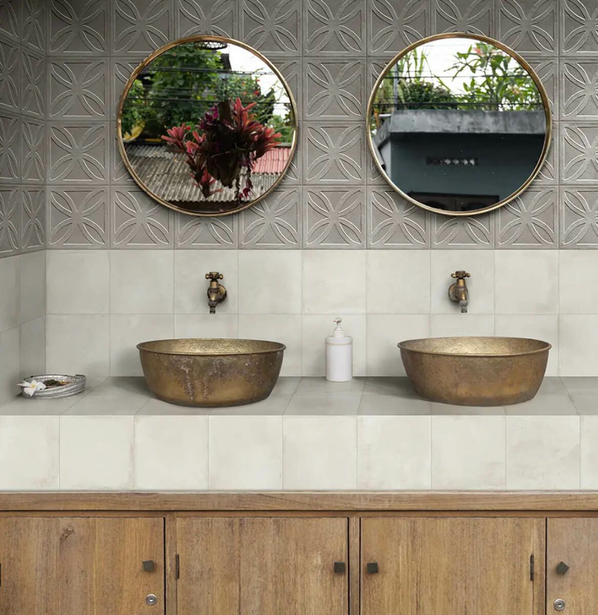 コットアムーリ – ボウクス・タイルマーケット