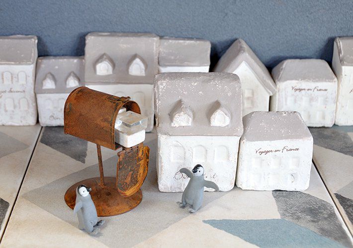 ブリキ ミニチュア・ポスト<br>GARDEN-TJA-709