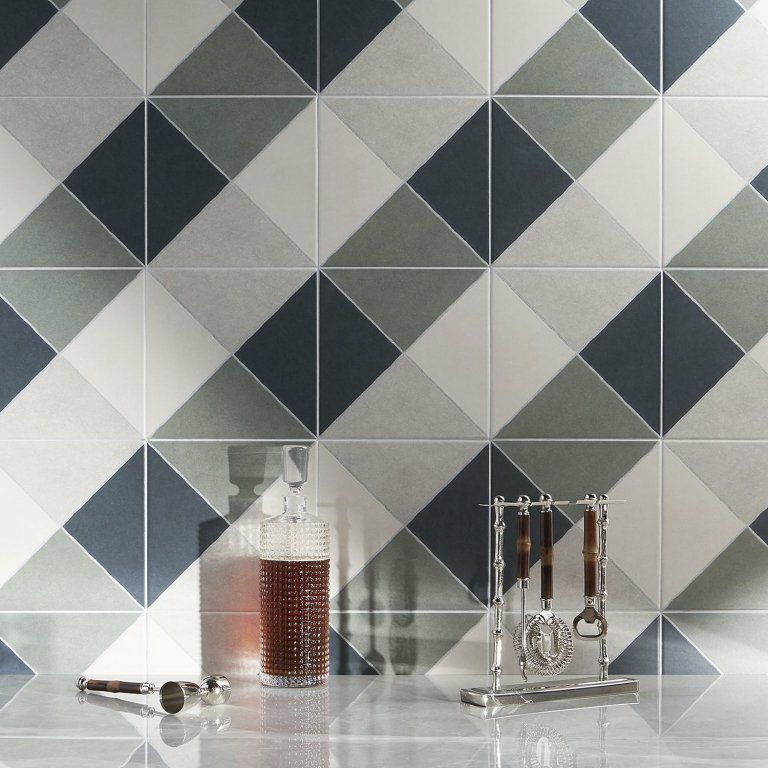 AUTEUR - アウトゥール