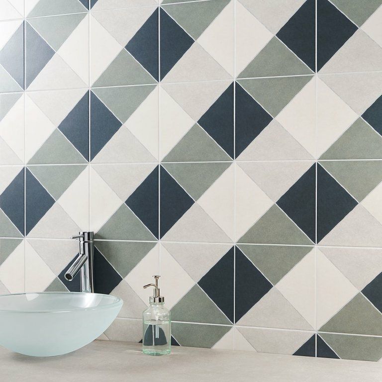 AUTEUR - アウトゥール