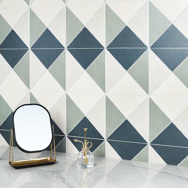 AUTEUR - アウトゥール