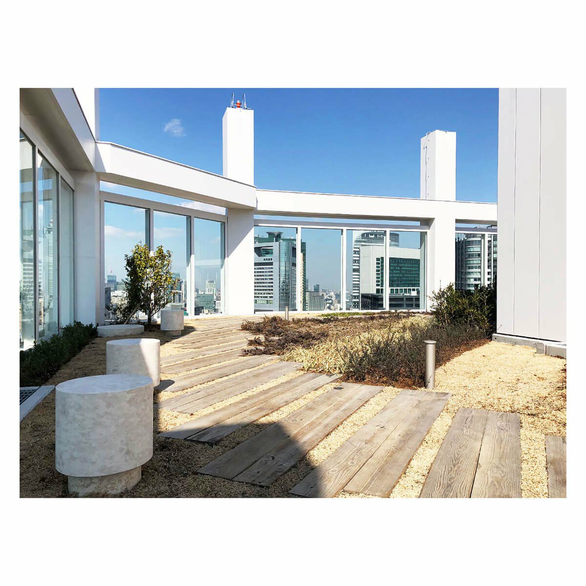 エステックウッド<br>ガーデン枕木（国産スギ）<br>160622075