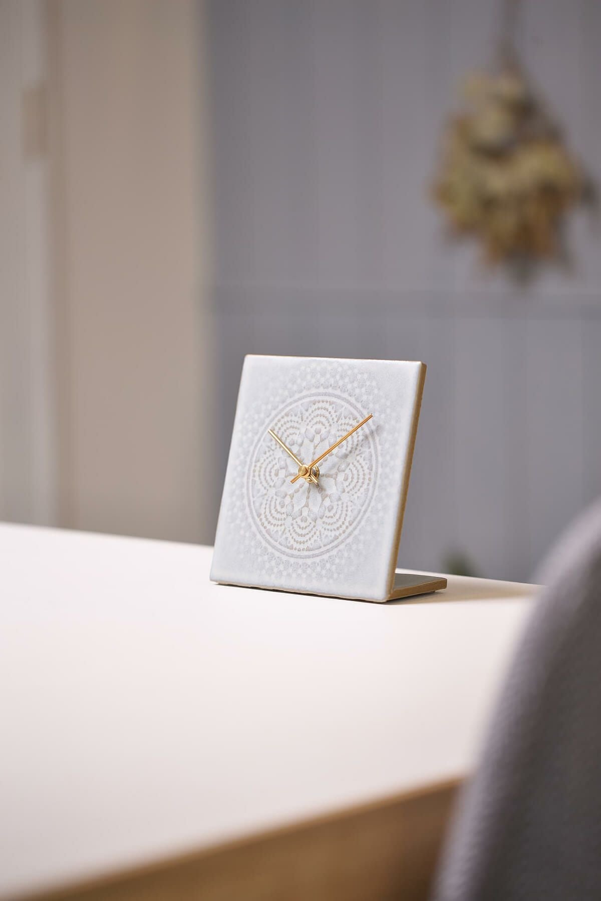 LACE TILE CLOCK  FOG-1RE ホワイト