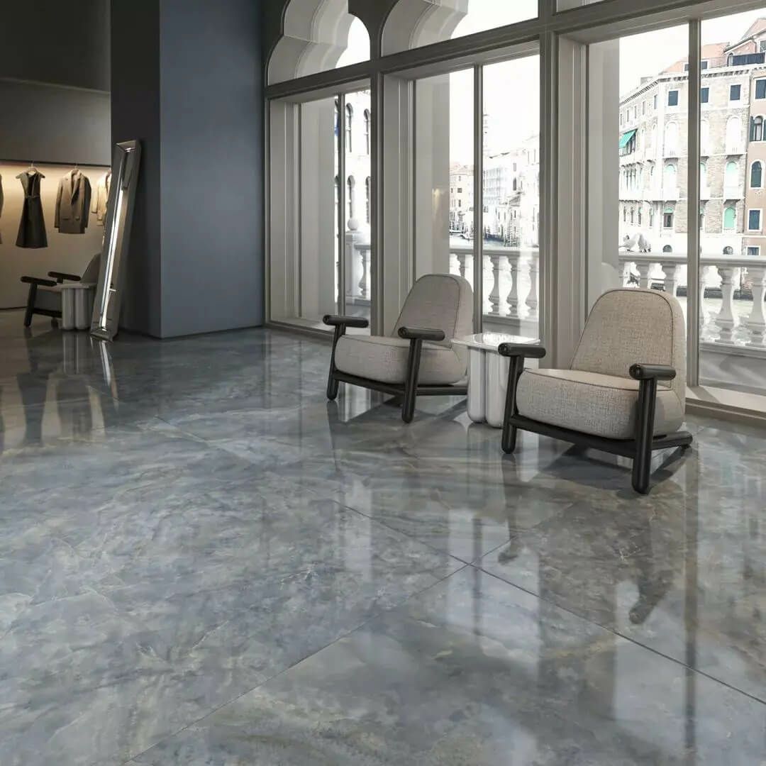 ONICE - オニーチェ