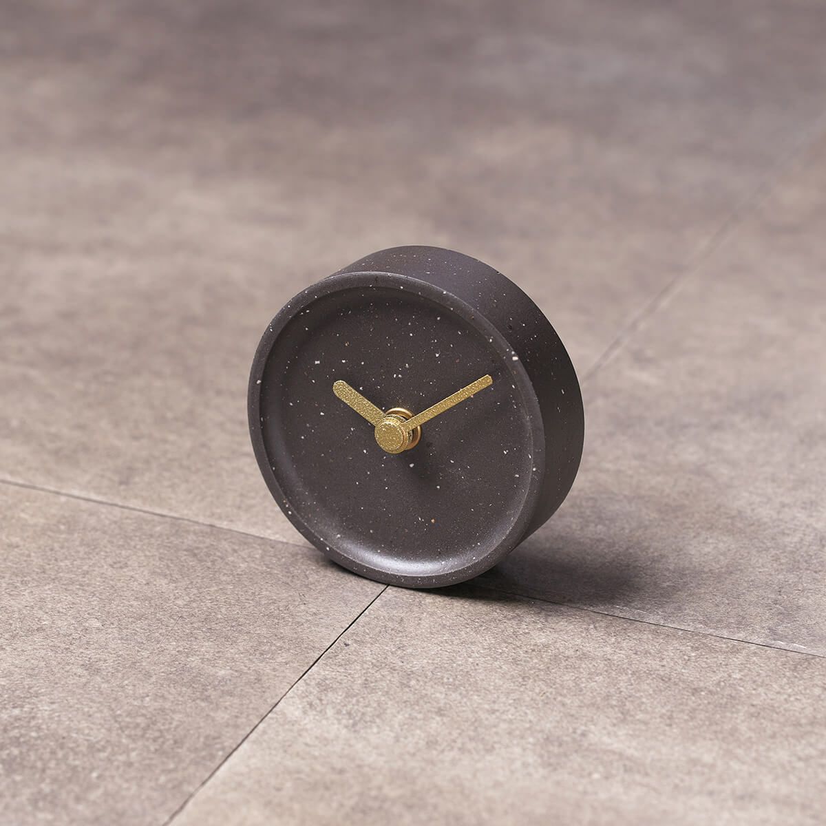 colon: antique  colon: antique-13 すみ