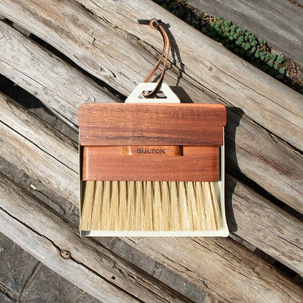 ダストパンアンドブラシ（卓上箒）  H21-0365IV