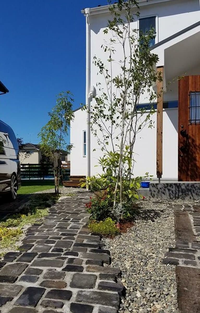 古煉瓦 黒 乱景