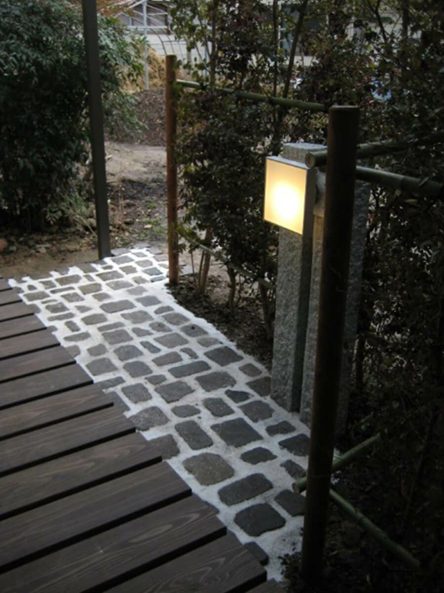 古煉瓦 黒 乱景 – ボウクス・タイルマーケット