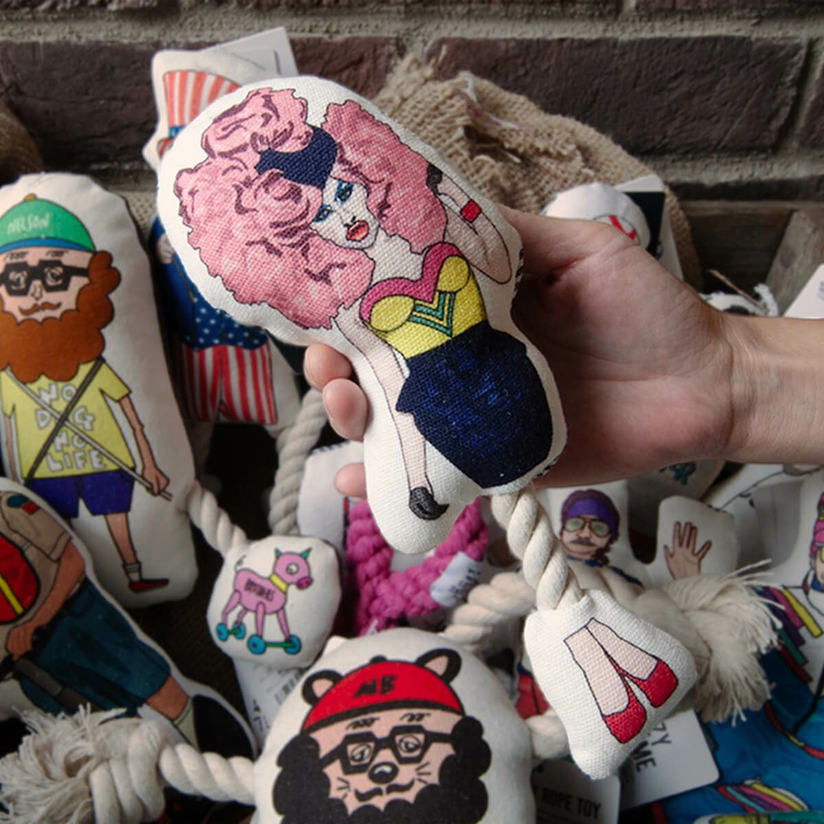 クレイジー ロープ トイ-DRAG QUEEN