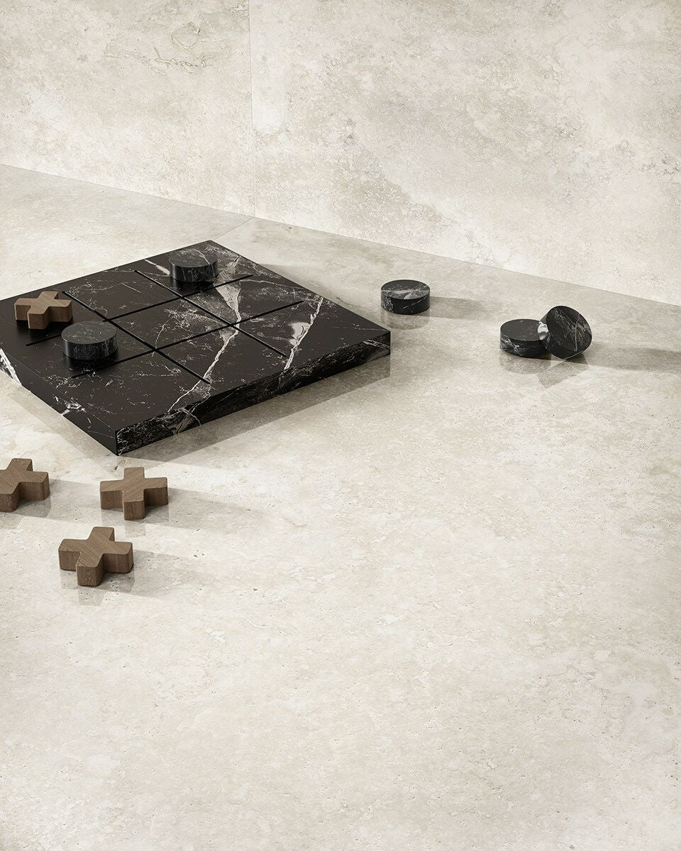 Invictus Cross - インヴィクタス クロス(White)