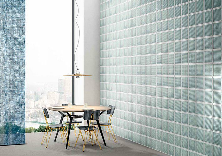 クラウディガラス