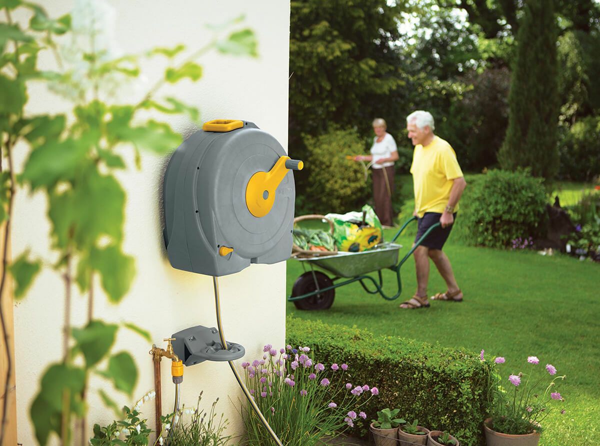 HOZELOCK - ホゼロック / WALL MOUNTED FAST REEL 40M