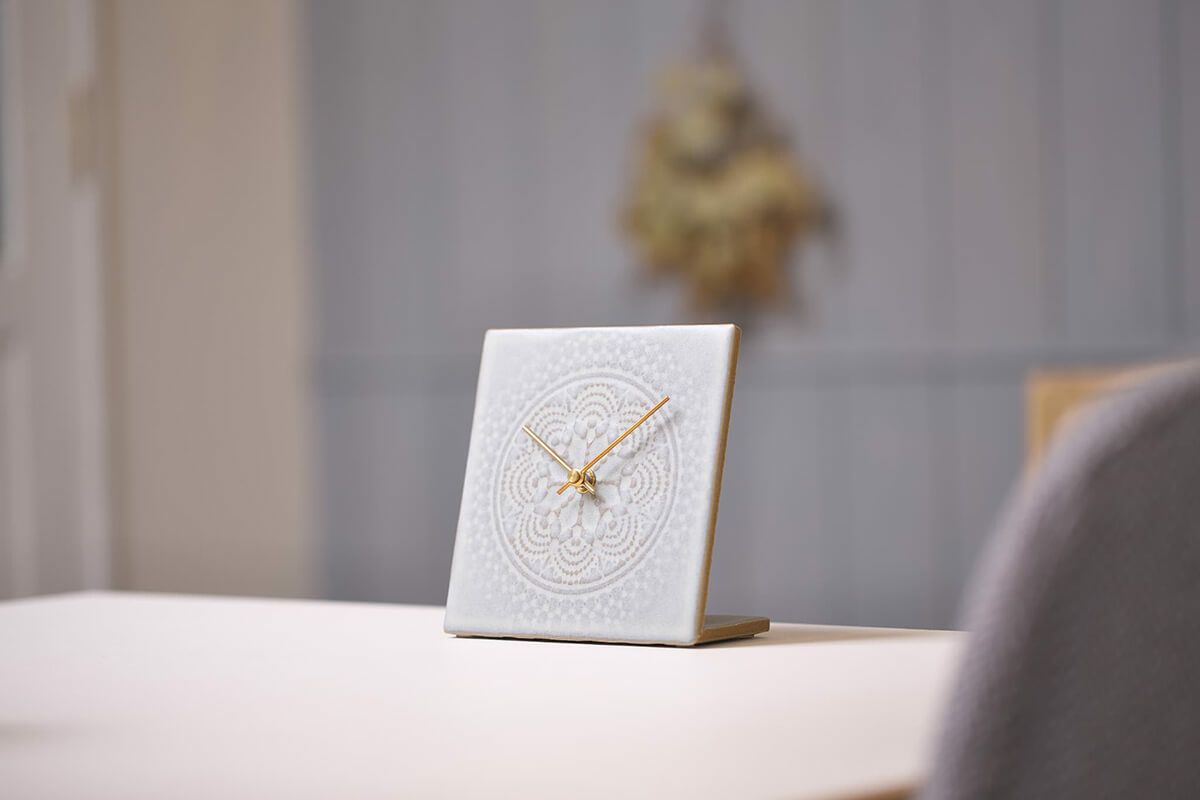 LACE TILE CLOCK  FOG-2RE グレー