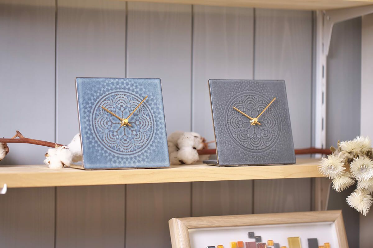 LACE TILE CLOCK  FOG-2RE グレー