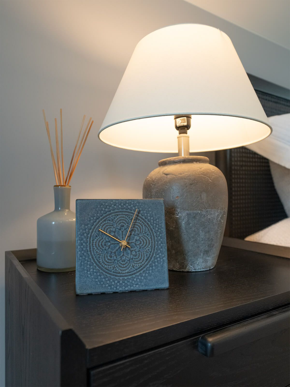 LACE TILE CLOCK  FOG-2RE グレー