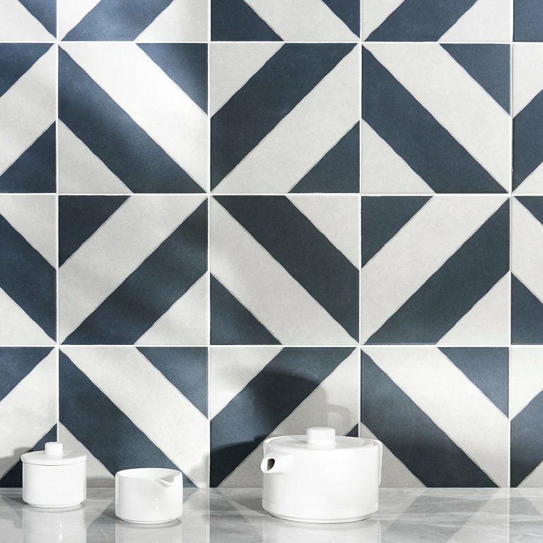 AUTEUR - アウトゥール